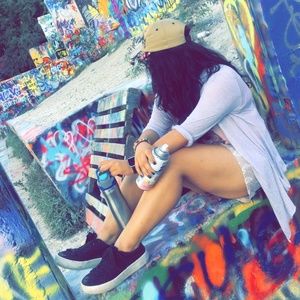 Meet your Posher, Illiana